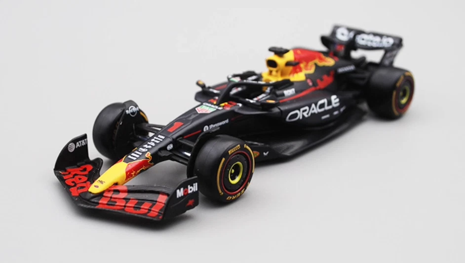 Bburago 1:43 2025 Oracle RB21 F1 Formula Red Bull Max Verstappen Regular Bahrain - Image 3 of 4