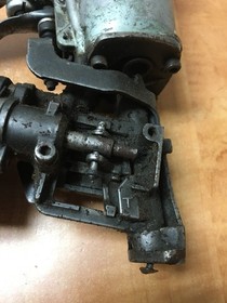 Hitachi  Coil Pneumatic  Nailer For Parts NV65A??