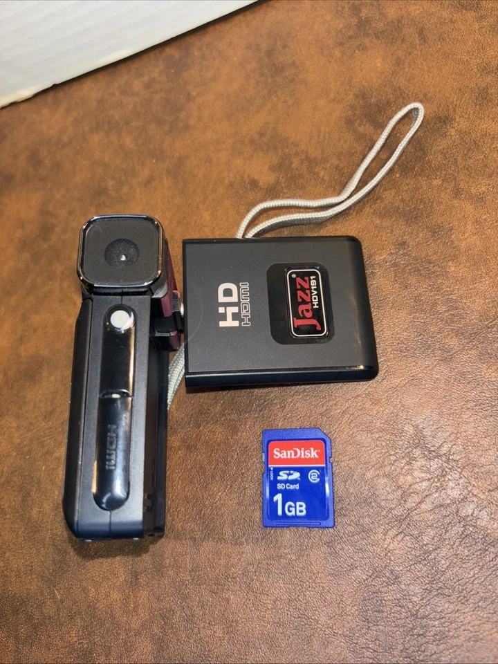 Jazz HDV191 HD HDMI Rotate Video Recorder 11Mp Camera W/ Travel Case - Image 2 of 4