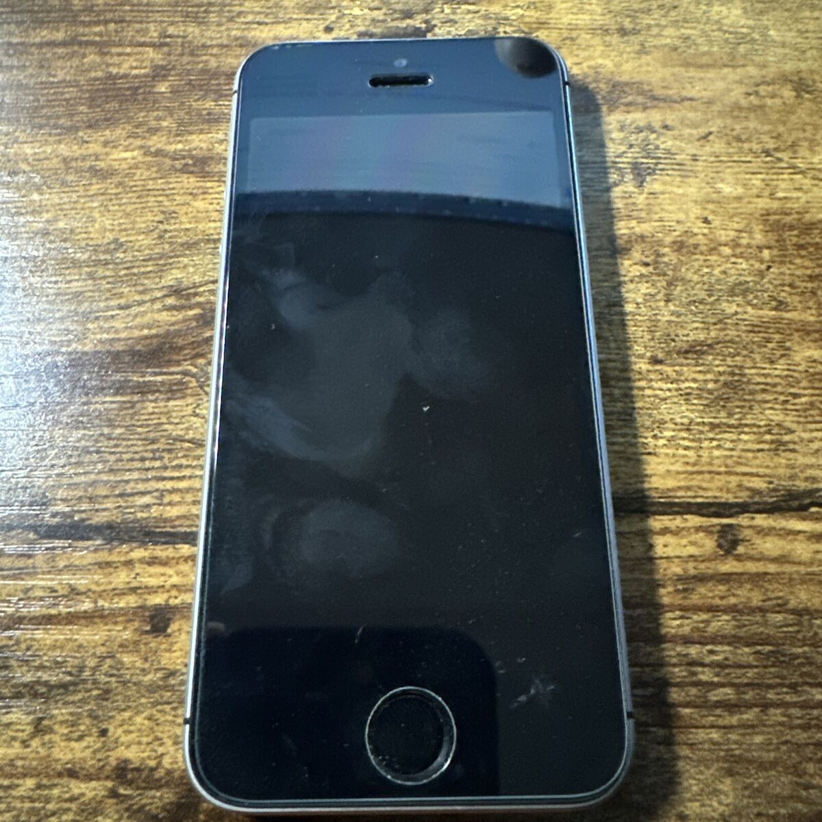 Apple iPhone SE - 16GB - Space Gray (Metro) A1662 (CDMA + Apple iPhone SE - 16GB - Space Gray (Metro) A1662 (CDMA +