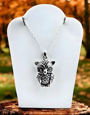 925 Sterling Silver Owl Pendant -Lightweight Design - Chain Sold Separate 1447
