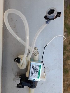 Wasserpumpe Pumpe für Kaffeevollautomat Saeco HD8770 Type EP5FMGW/SP