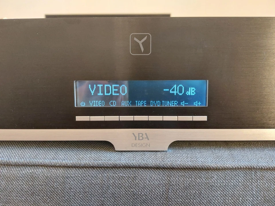 Amplificatore Integrato YBA 201 - 100 watts per canale - - Immagine 3 di 4