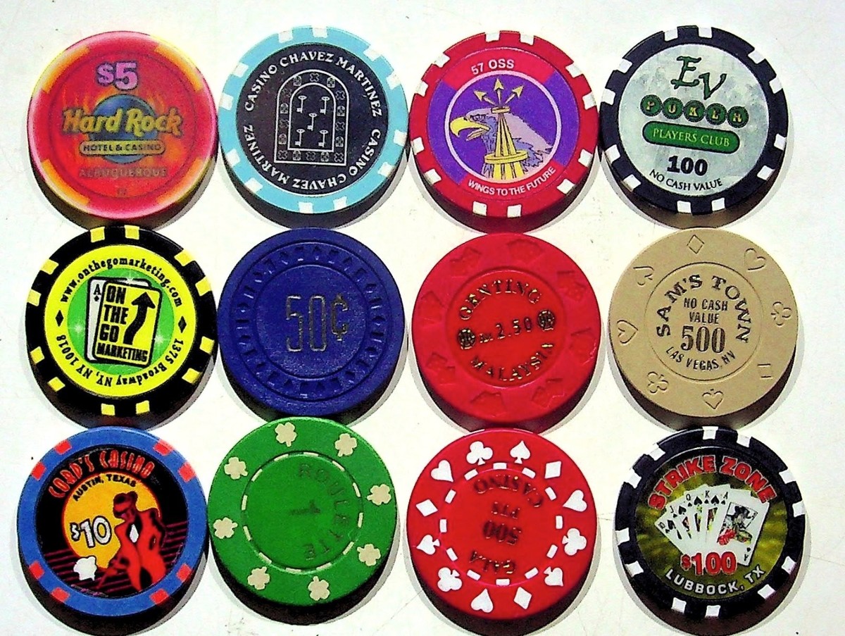Lot of 12 Casino Poker Chips Hard Rock Sam's Town Collectible Set
