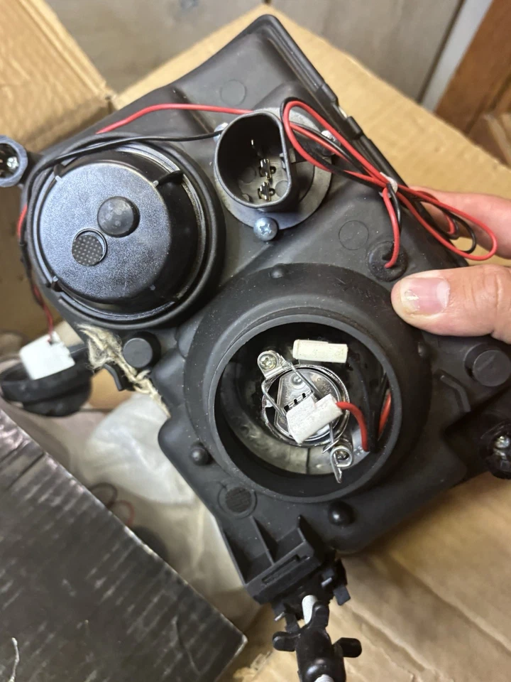 转角灯转向信号适用于福特 Ranger MAZDA B2500 1998 - 2001 右/左 — 第 4/4 张图片