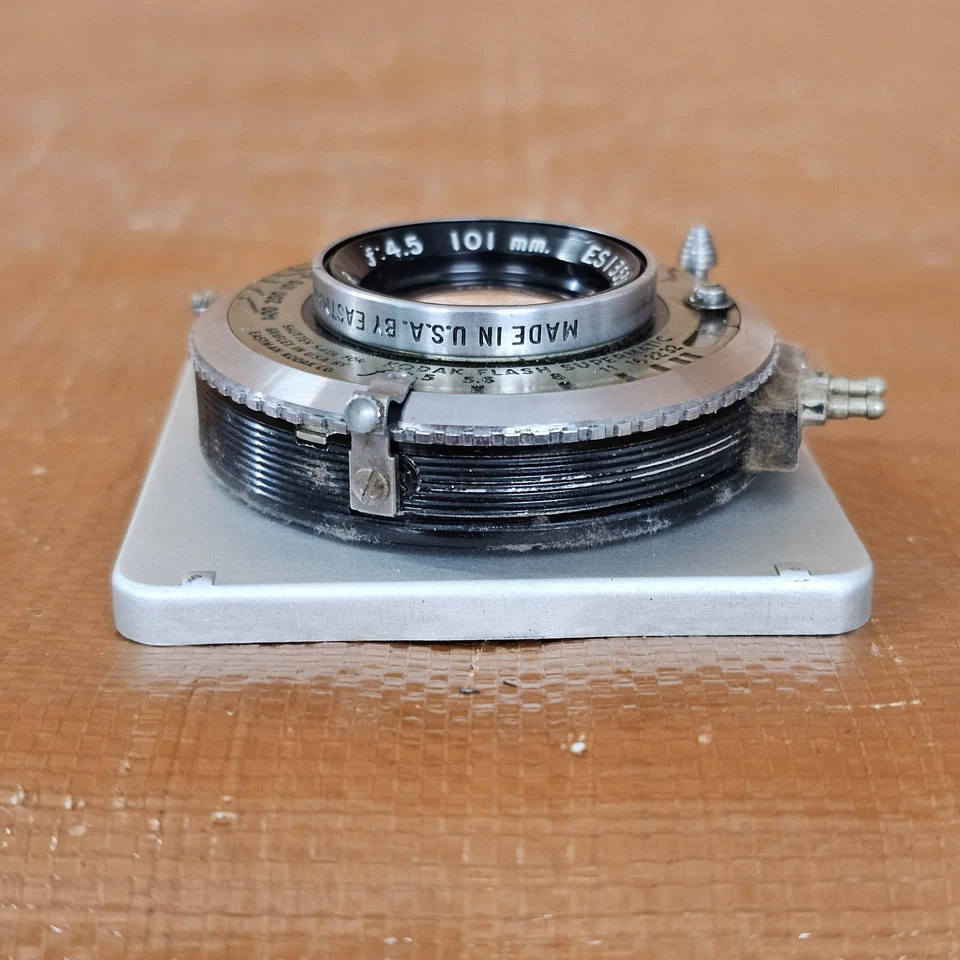 Kodak 101mm f4.5 Ektar Lens Kodak Flash Supermatic Shutter - Image 3 of 4