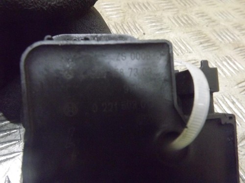Mercedes C Class Ignition Coil Pack 3 Pin Plug W202 2.8 Petrol 1993-2000D - Picture 3 of 5