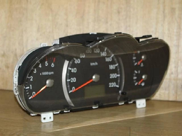 2006 KIA Cerato Instrument Clusters - image 2 of 4