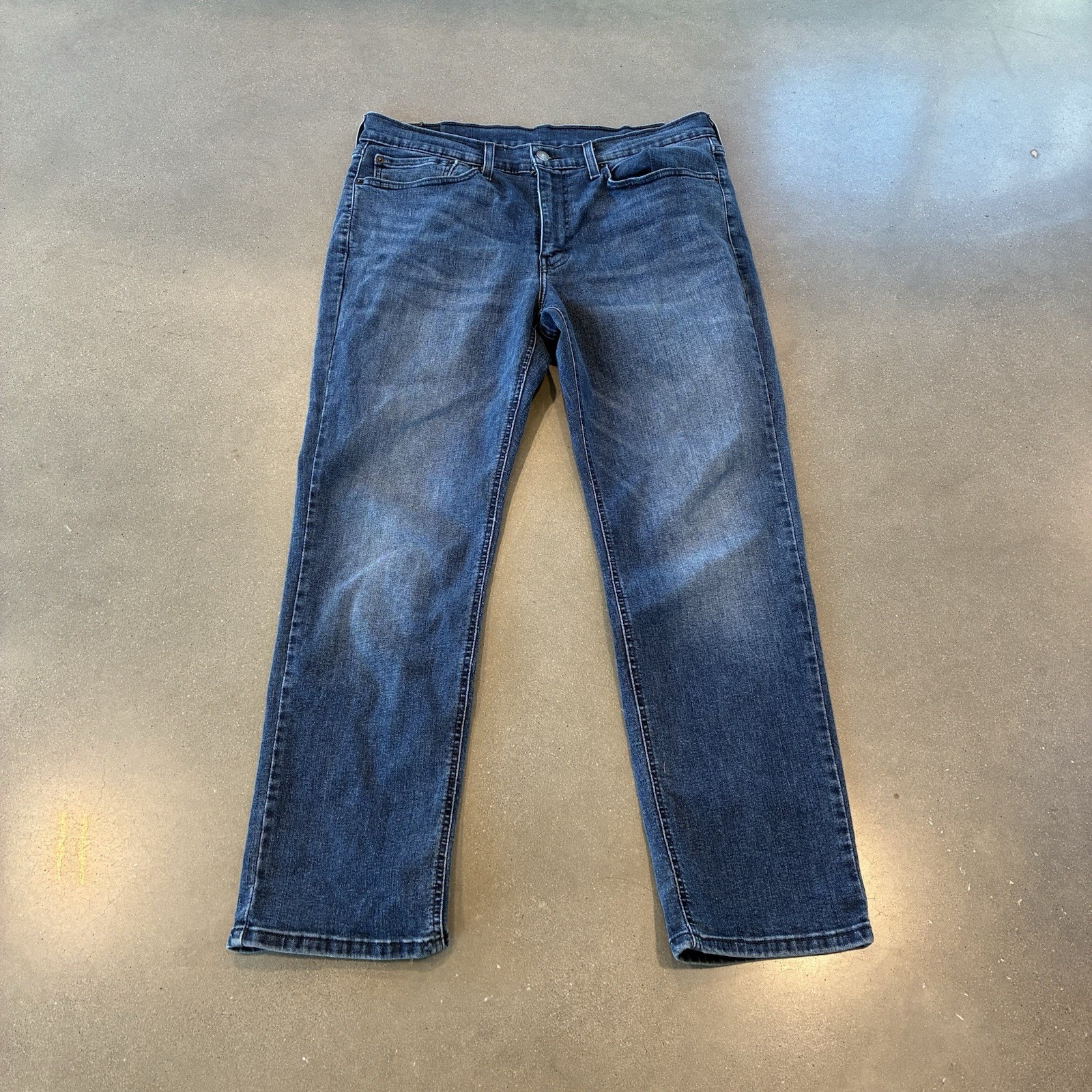 Levi’s 541 Athletic Taper Jeans Men’s 34x30 Light Wash Denim Stretch Classic Fit