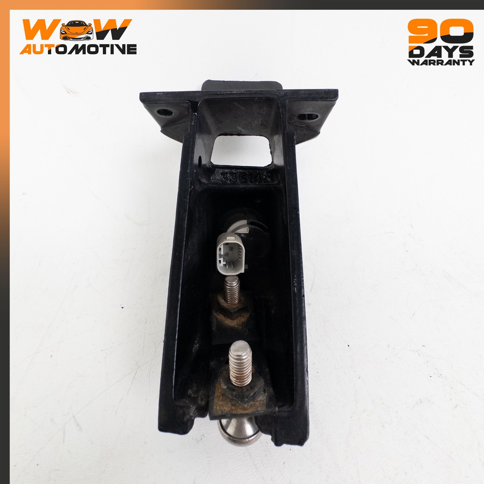 06-16 ASTON MARTIN V8 VANTAGE REAR RIGHT PASSENGER SIDE PARKING SENSOR COLLAR OE