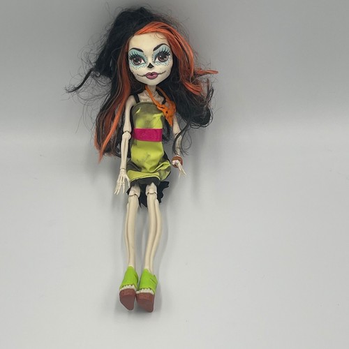 Juego de 4 muñecas Monster High, Claudeen Wolf, Ghoulia Yelps, Draculaura, Skelita - Imagen 9 de 15