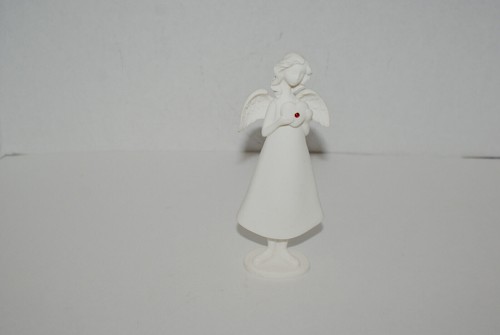 Ganz ER8371 Angel Holding A Heart Encrusted With Red Crystal Figurine - Picture 8 of 10