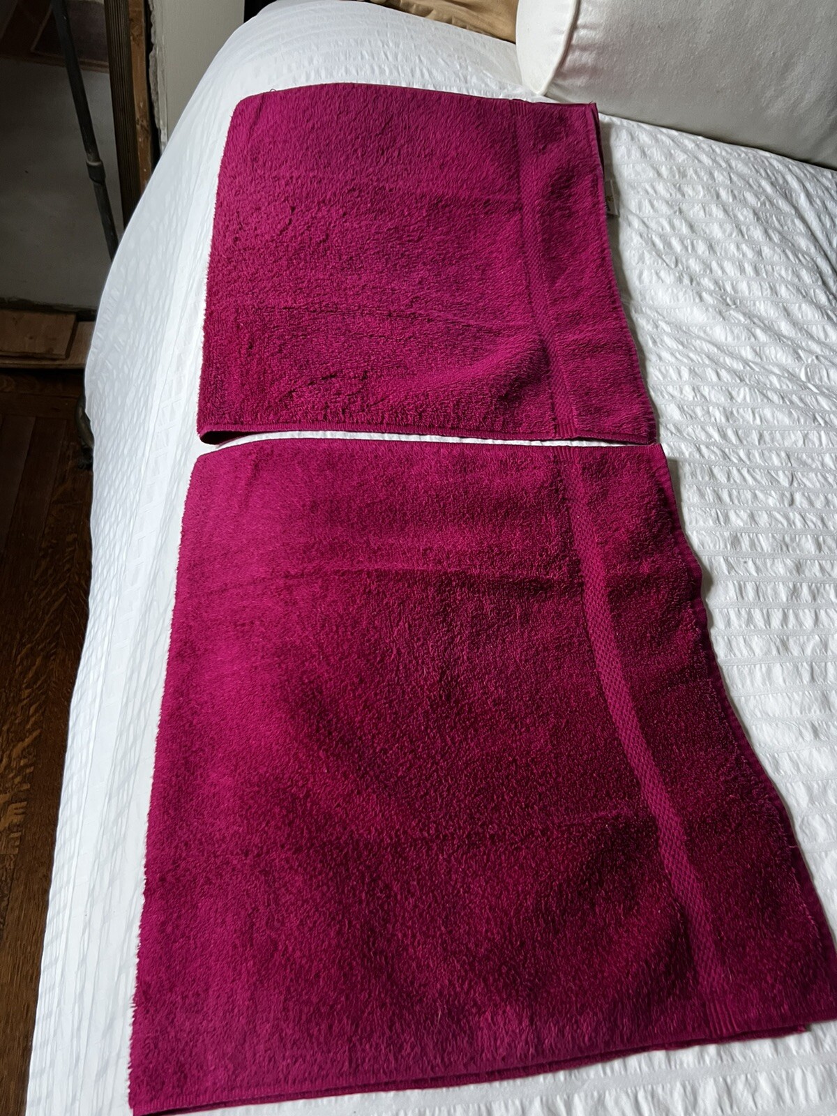 Royal Velvet by Fieldcrest Magenta hand towels Two 29x16