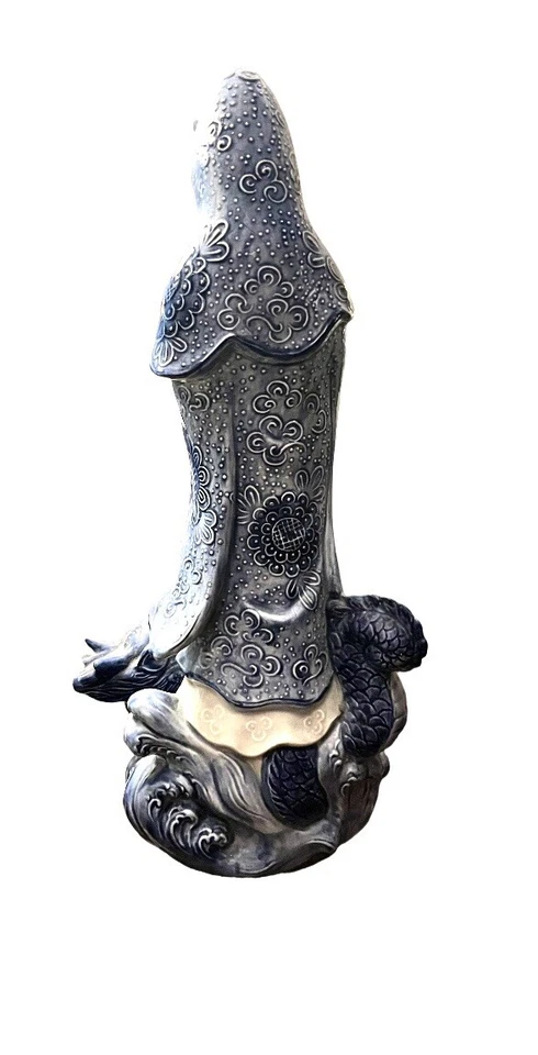 Quan Yin Buddha Statue - Image 2 of 4