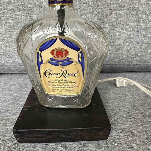 CROWN ROYAL Whiskey Liquor Bottle Bar TABLE LAMP Lounge Light with Wood Base - Picture 2 of 7