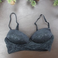 Victoria's Secret Bra Size XS Black Lace Wireless Padded Pullover