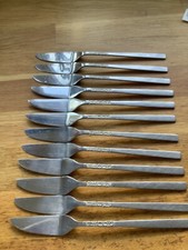 VINTAGE VINERS SHEFFIELD STAINLESS STEEL LOVE STORY FISH KNIVES X 12