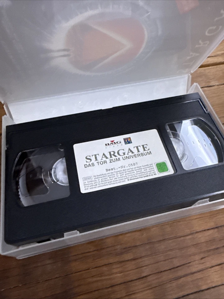 Stargate Der Film von Roland Emmerich mit Kurt Russel - VHS - Bild 3 von 3