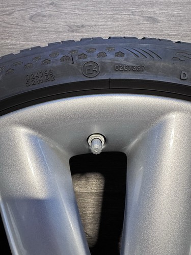 Original MINI F55 F56 F57. 17 Zoll Winterräder Cosmos Spoke Styling 499 . - Bild 12 von 13