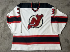 Law of Cards: MLB, NHL, NBA, CLC Take on Websites Allegedly Selling Fake Goods 13