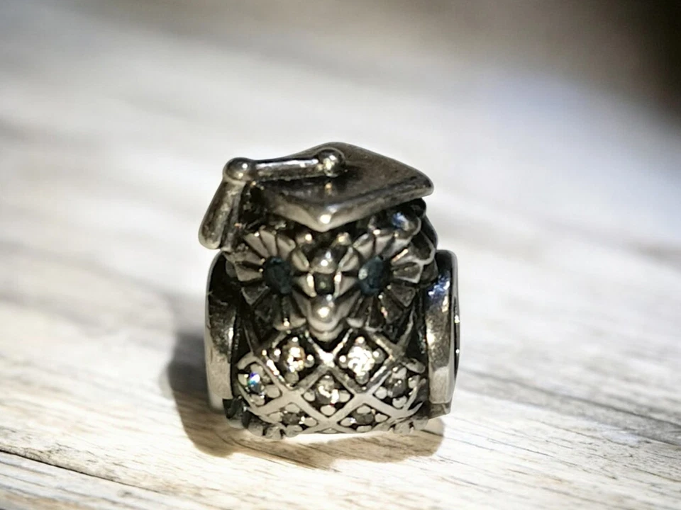 Pandora charm Gufo Laureato - Immagine 2 di 4