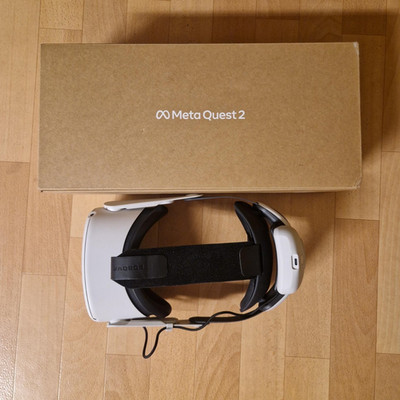 Meta Quest 2 Standalone VR-Headset, weiß, inkl. 2 Controller