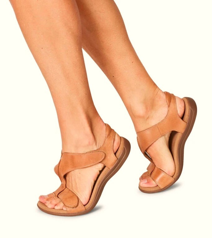 Taos Footwear Comfort Leather Walking footbed Sandals Taos The