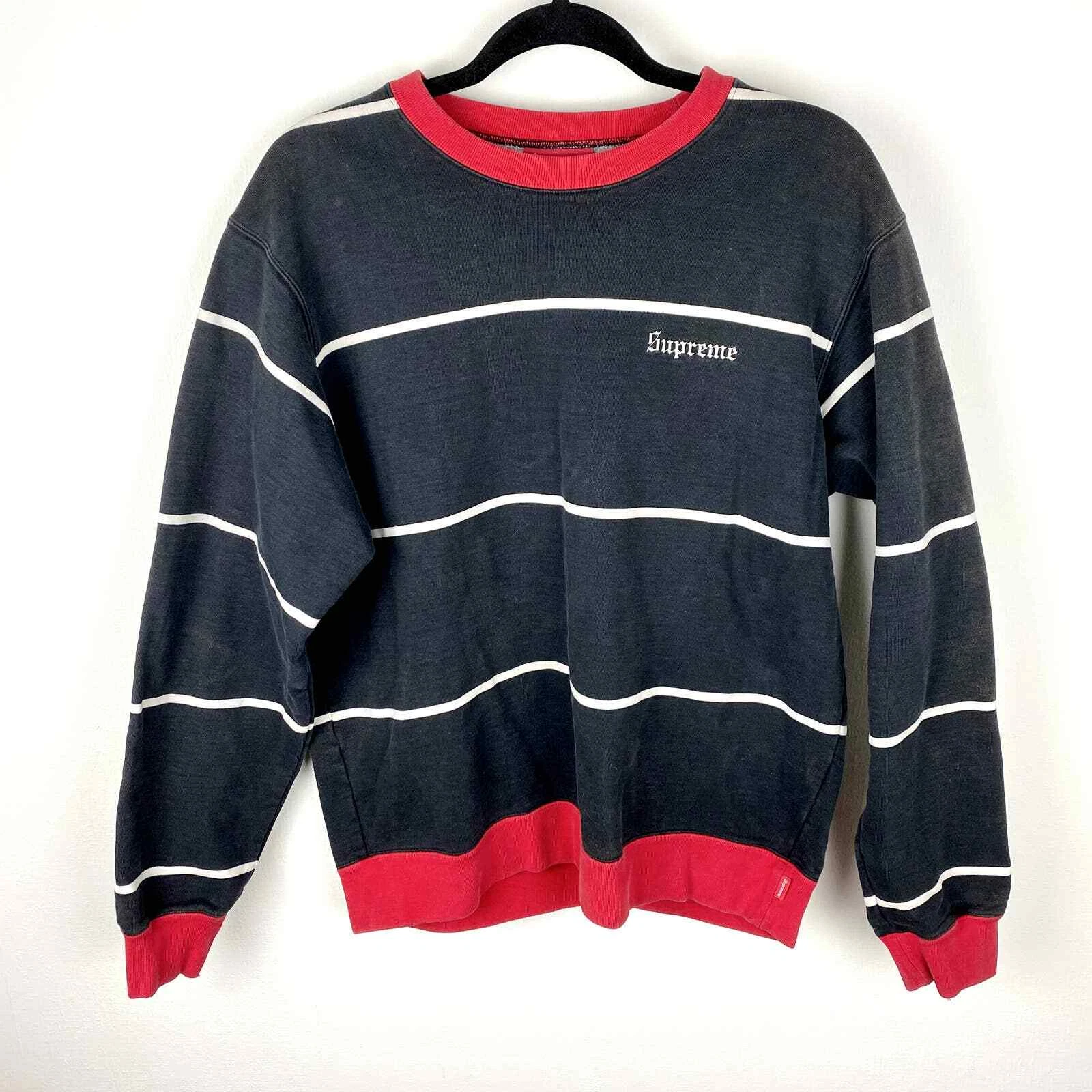 Coucou d'équipage dépouillé Supreme FW17 taille M noir blanc rouge