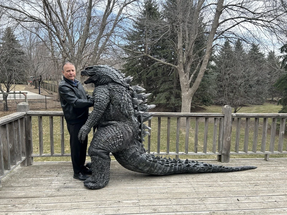 罕见哥斯拉套装/角色扮演“怪物人”Cleve Hall 创作 — 第 4/4 张图片