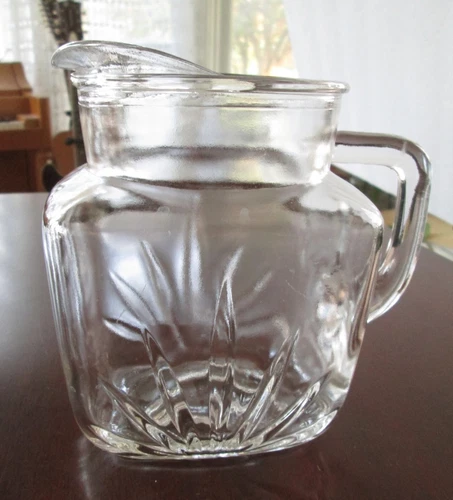 Vintage Federal Star Clear Glass Juice Square Pitcher 36oz 5 1/4" MCM