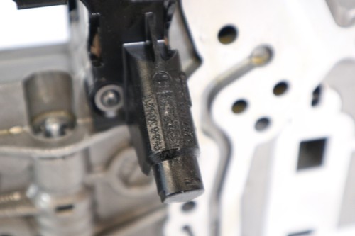 2010-2012 jaguar XF RWD x250 5.0 engine transmission valve body mechatronic - Picture 16 of 16