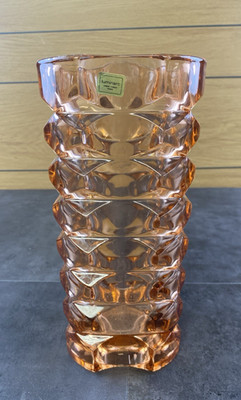 VTG Luminarc Peach/Pink Heavy Flower Vase Made in France/Signed Height 9.75 in