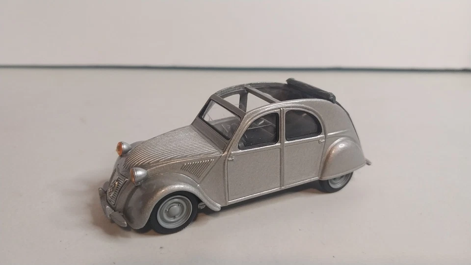 ¡VENTA DE NAVIDAD! Matchbox Dinky 1:43 1949 Cintron 2CV. Foto 3 de 4