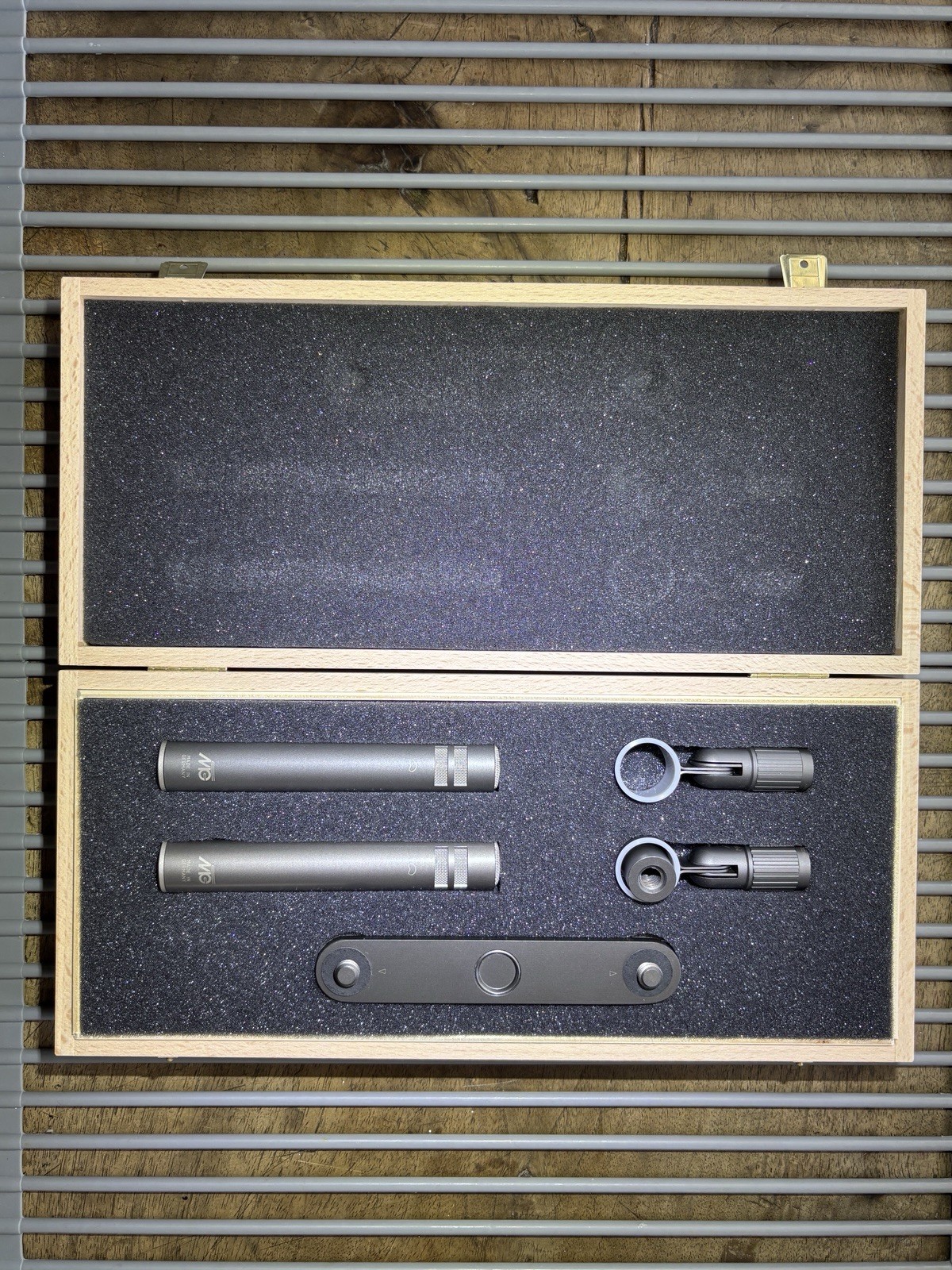 Picture 5 of 24