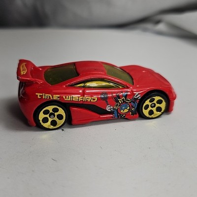 2002 Hot Wheels Yu-Gi-Oh Cards Seared Tuner Time Wizard #084 Red 1:64 Race Car