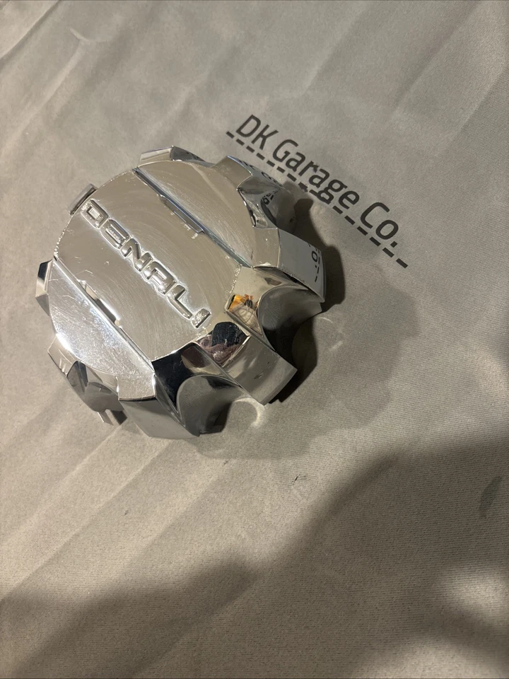 2021 - 2024 GMC Sierra Denali 2500 3500 高清 Chrome 中心盖 原始设备制造商 84307952 — 第 4/4 张图片
