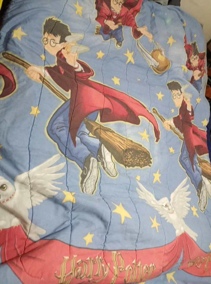 Vintage Harry Potter “Quidditch” Twin Reversible Comforter – Wizarding World Bed - Image 2 of 4