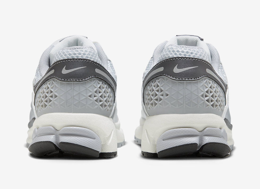 Nike W Zoom Vomero 5 Wolf Grey Cool Grey FD9919-001 Running