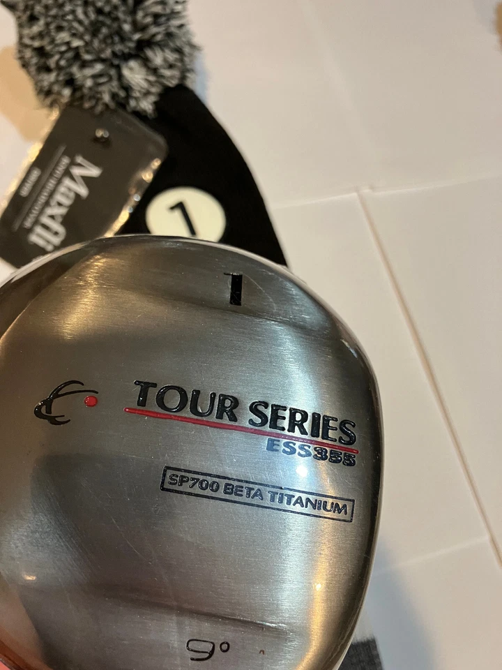 9 Degree Titanium Men's Premium Golf Driver HEAD & HEADCOVER ONLY New in plastic - Image 2 of 4