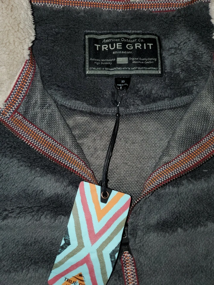 Pebble Pile Pullover 1/2 Zip in Gravel by True Grit Gravel / XS - Image 4 of 4