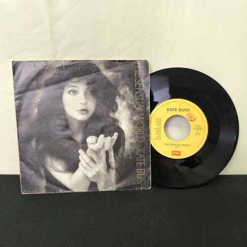 Kate Bush 🎶 The Sensual World / Walk Straight Down The Middle 🎶 Vinile 45 Rpm - Foto 2 di 5
