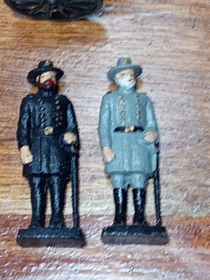 Vintage Pre-1970 Cast Iron Civil War Generals Lee and Grant 3" Figures & Cannon - image 4 of 4