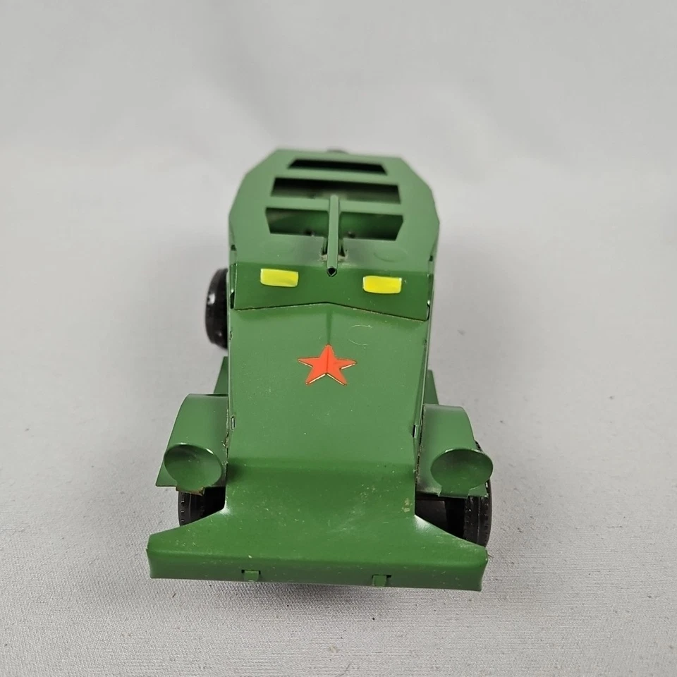 Transportador de personal blindado soviético BTR de colección mecánico coche de juguete de hojalata Rusia URSS Foto 2 de 4