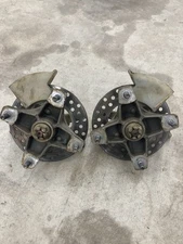 2005 05-07 TRX400EX 400EX OEM Front Steering Knuckle Spindle Set Wheel Hub Assy