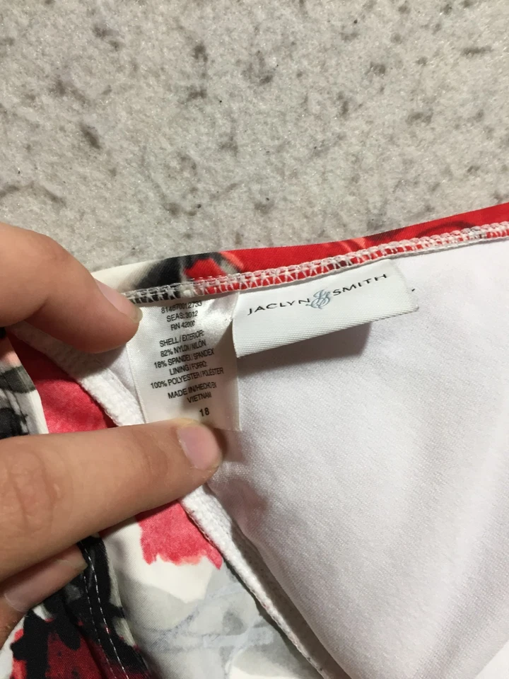 Traje de baño Jaclyn Smith camiseta sin mangas talla 18 rojo blanco floral cuello en V atado trasero Foto 3 de 4