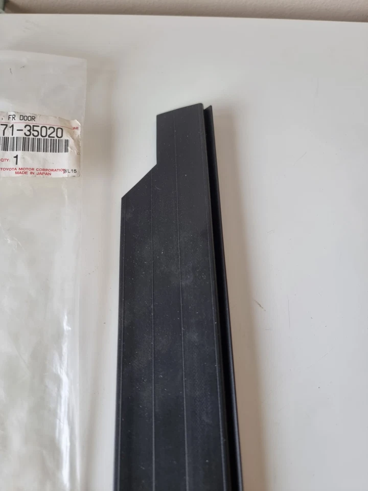 Genuine Toyota 4runner 90-95 Back Window Regulator Track Channel | 69971-35020 - Image 3 of 4