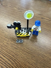 LEGO Studios: Stuntman Catapult (1356) and 1357 Camerman complete w/instructions