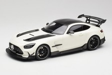 Mercedes AMG GT Black Series Designo Diamond White 1:18 Minichamps | 155032022