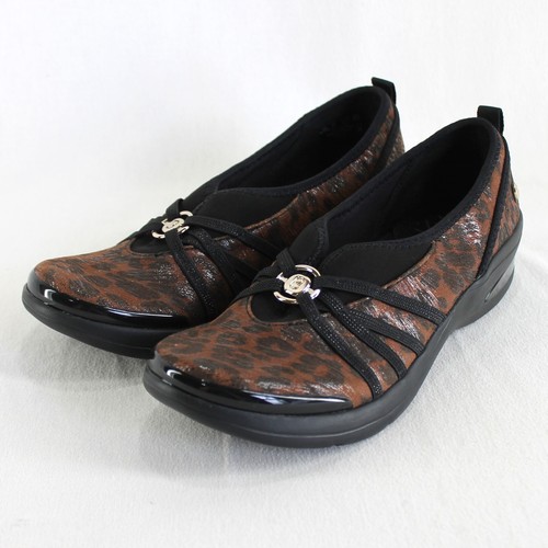 Bzees Rosie Slip On Shoes Womens Size 8.5 Brown Black Leopard Print Comfort
