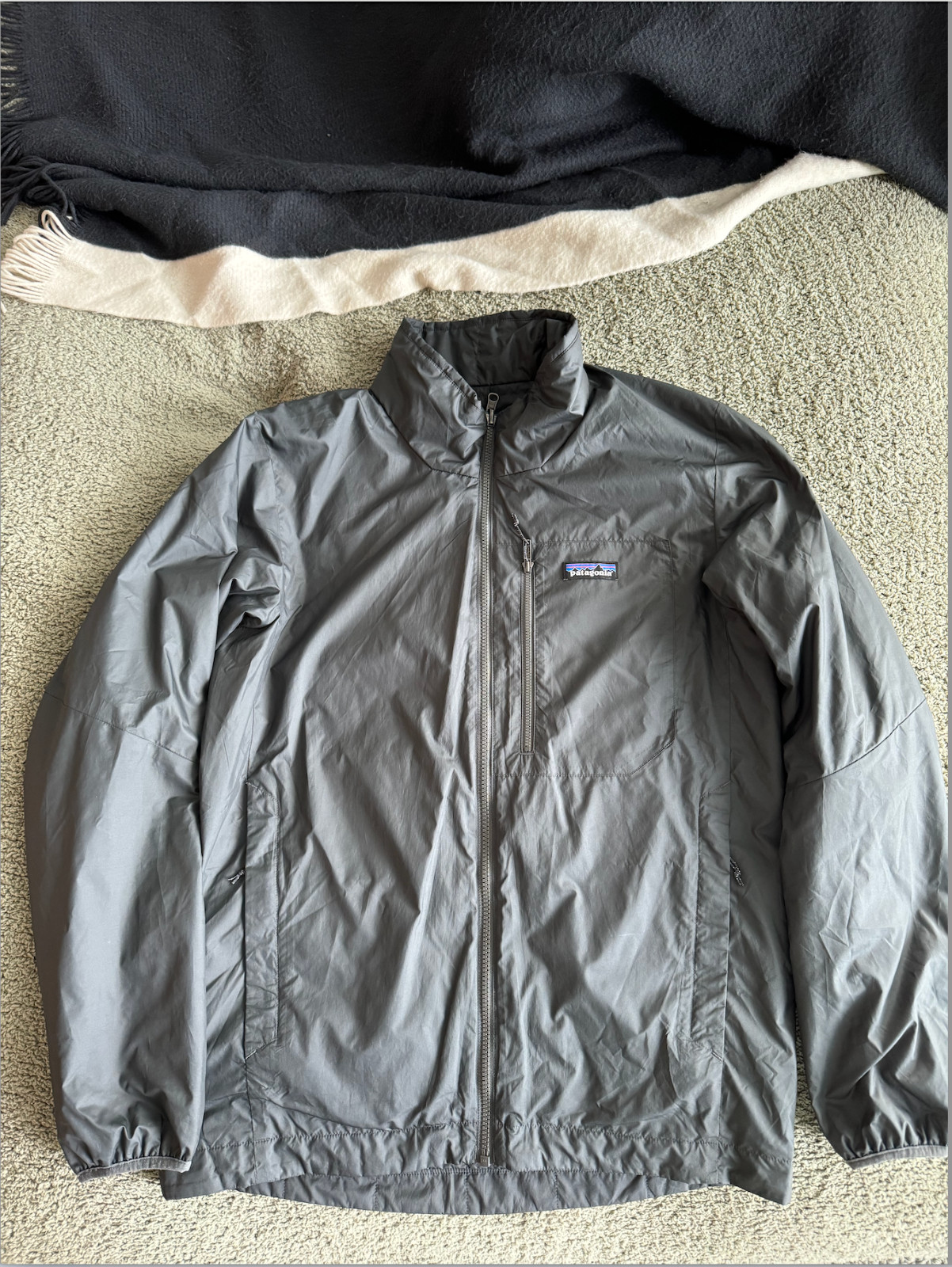 patagonia jacket 3 in 1 mens jacket, size small, ski jacket